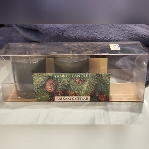 YANKEE CANDLE 2-Votives & Holders (Balsam & Cedar)
